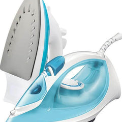 Wäschetrockner, Bügeleisen und Wäscheständer