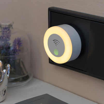 Ultraschall-Insektenvertreiber mit LED KL Litto InnovaGoods (Restauriert A+)